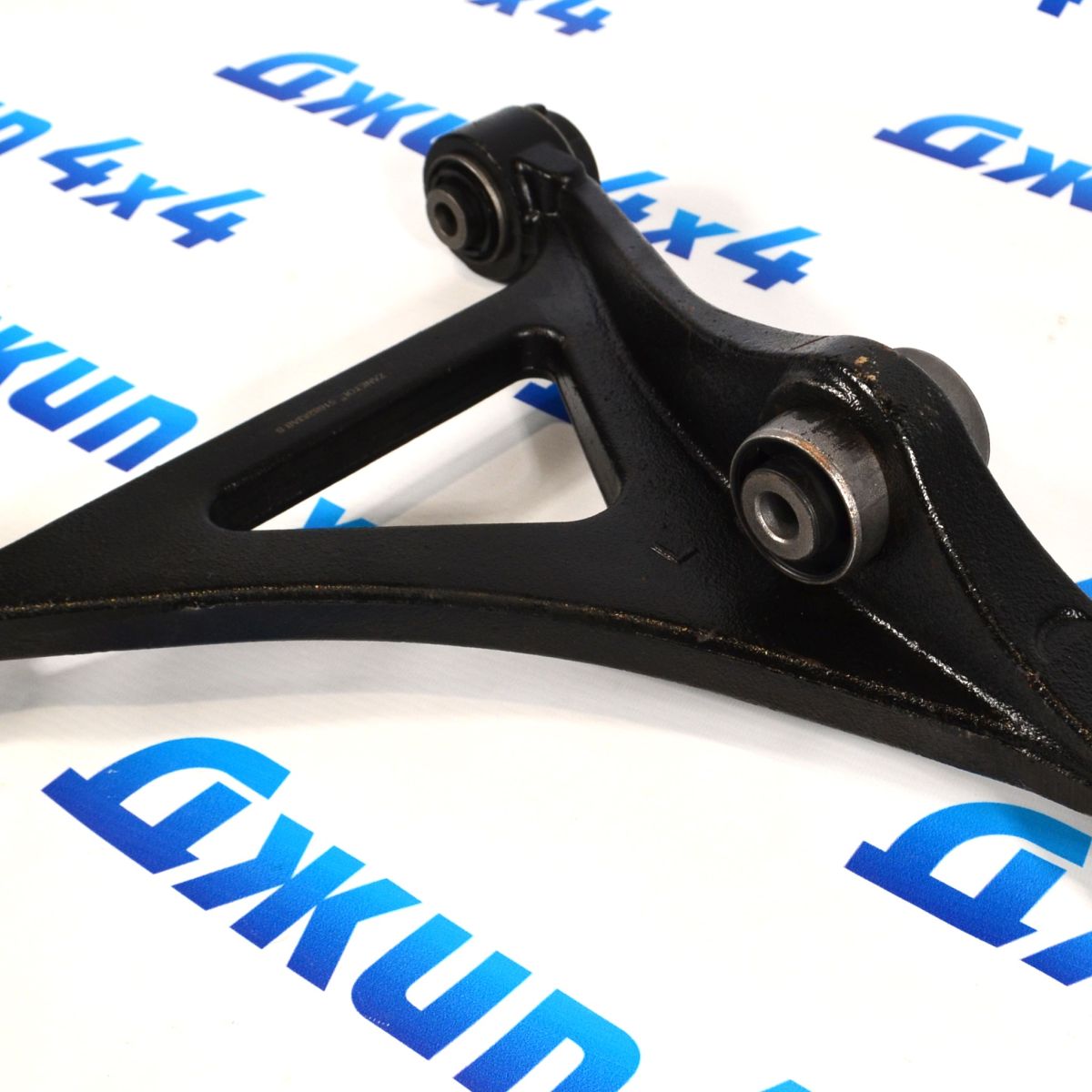 Рычаг передний нижний Dodge Challenger AWD (левый) 5168283AB