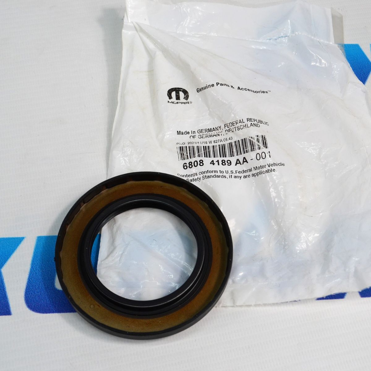 Сальник хвостовика заднего редуктора Jeep Grand Cherokee WK2/Dodge Durango WD 2011-2023 68084189AA