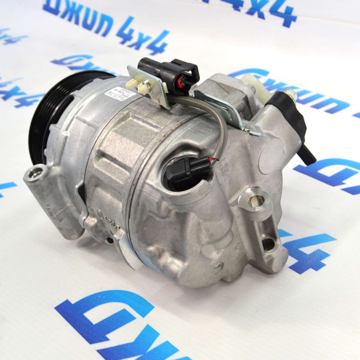 Компрессор кондиционера Range Rover Sport L320/Land Rover Discovery L319 V4.2SC/4.4 Petrol LR012593