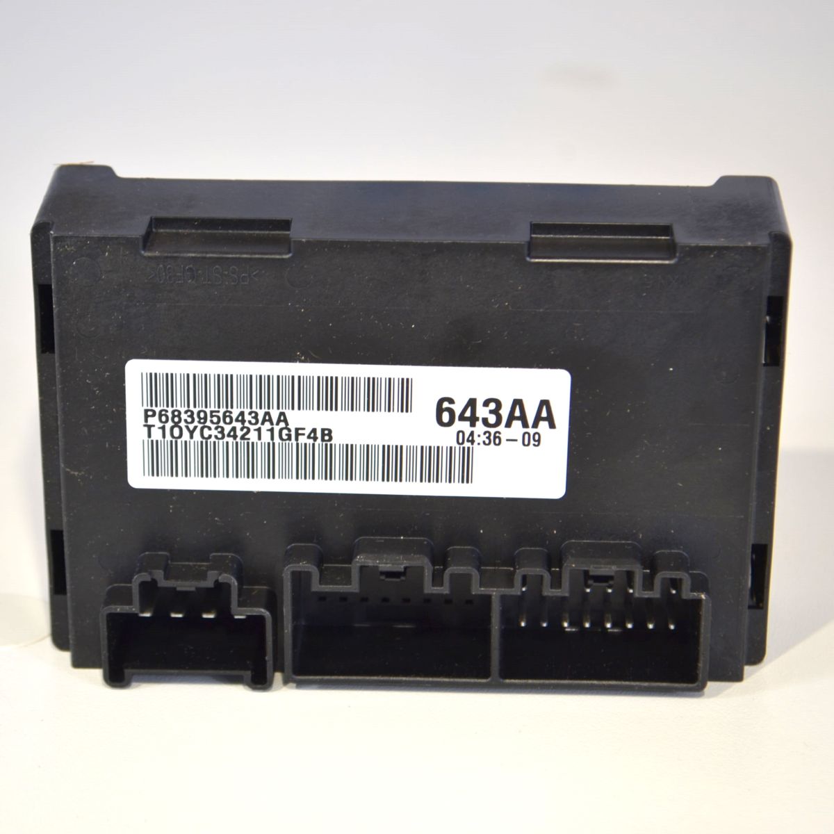 Блок управления РКПП Jeep Grand Cherokee WK2 68395643AA