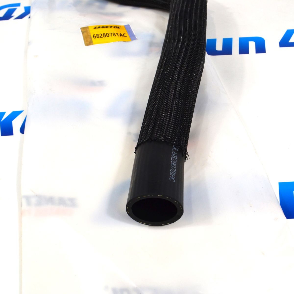 Патрубок системы охлаждения Jeep Wrangler JL V2.0T 68280781AC