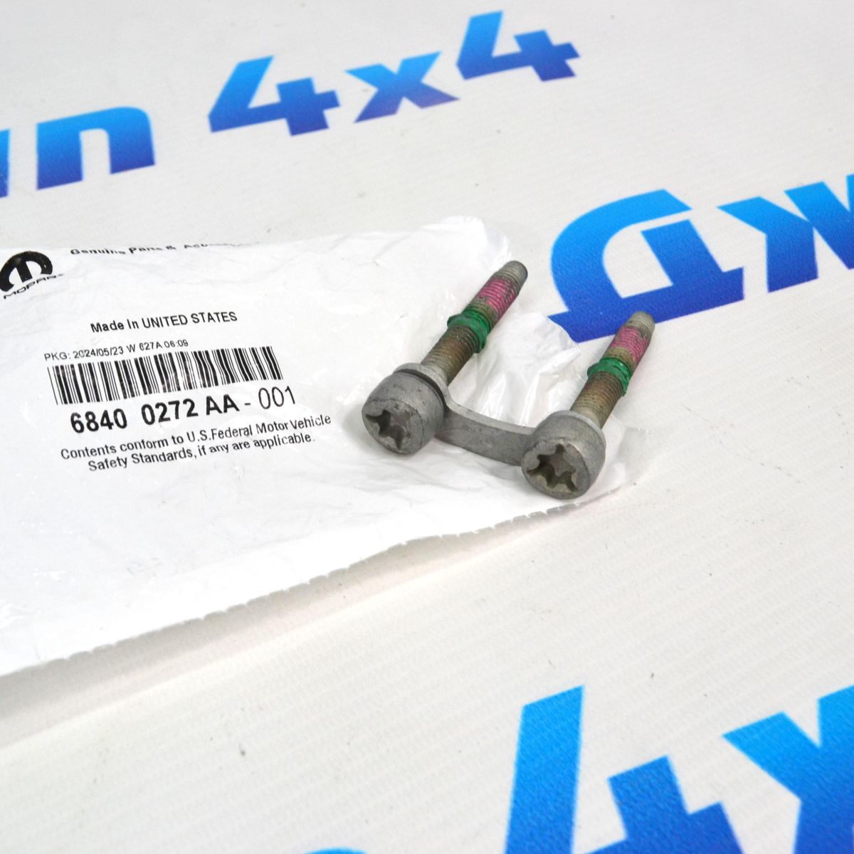 Болт крепления карданного вала (к-кт 2шт) Jeep Wrangler JL/Jeep Gladiator 68400272AA