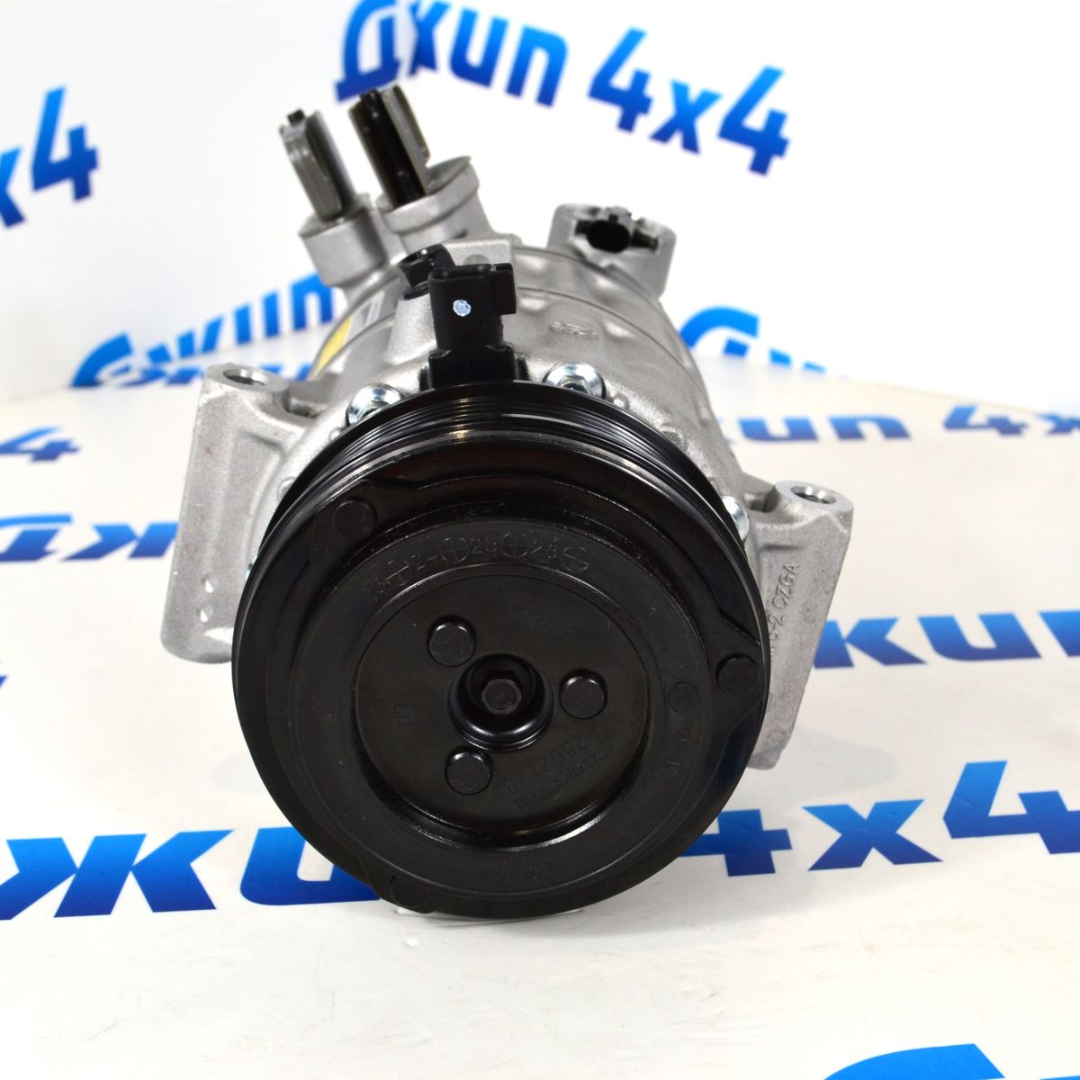 Компрессор кондиционера Jeep Wrangler JL/ Jeep Cherokee/ 2.0T 68245083AA