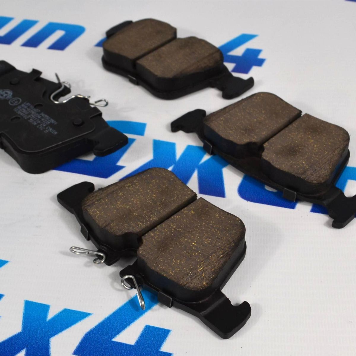 Колодки тормозные задние Land Rover Discovery Sport L550/Range Rover Evoque L538/Jaguar E-Pace X540 LR110327