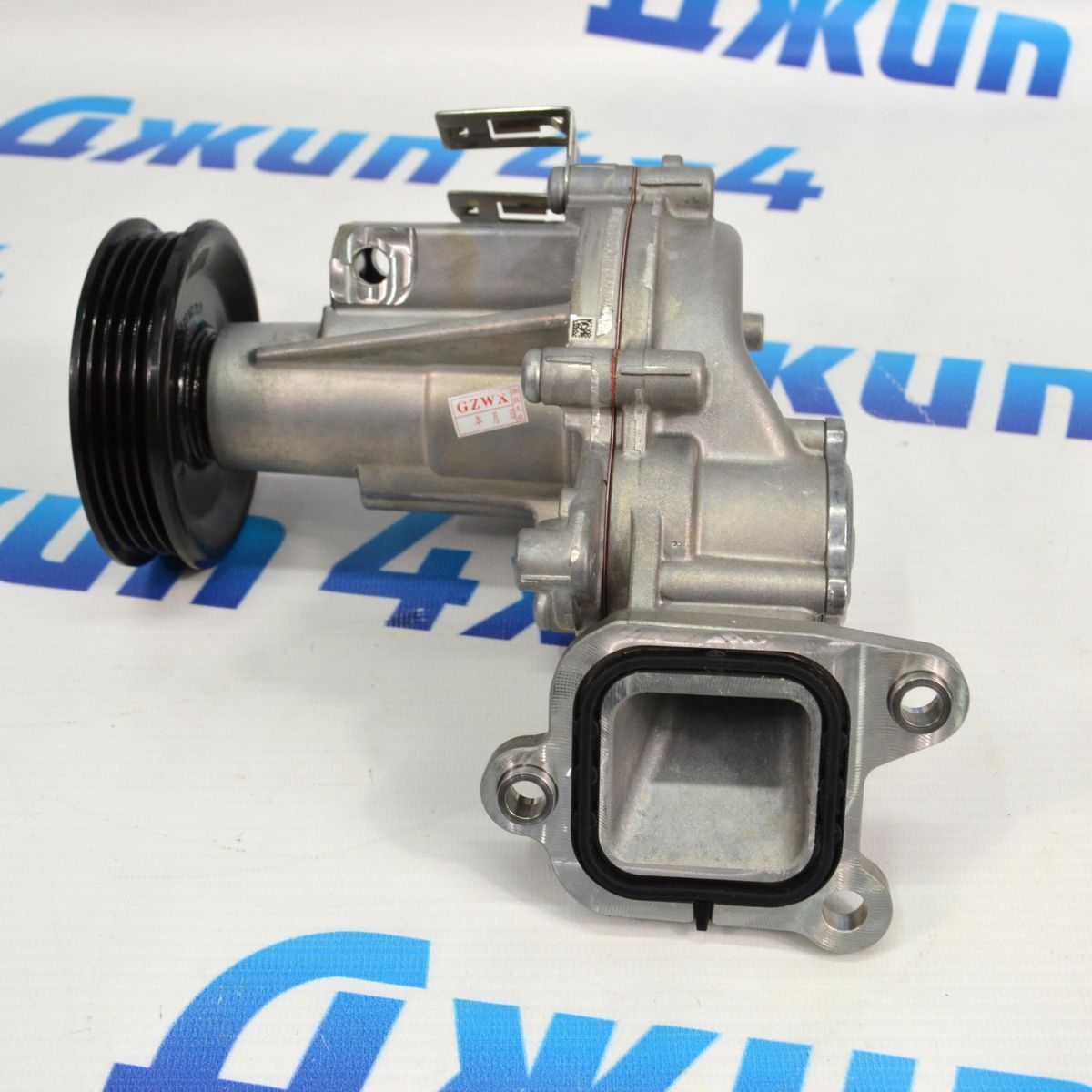 Помпа системы охлаждения Jeep Wrangler JL 4XE 05048550AC