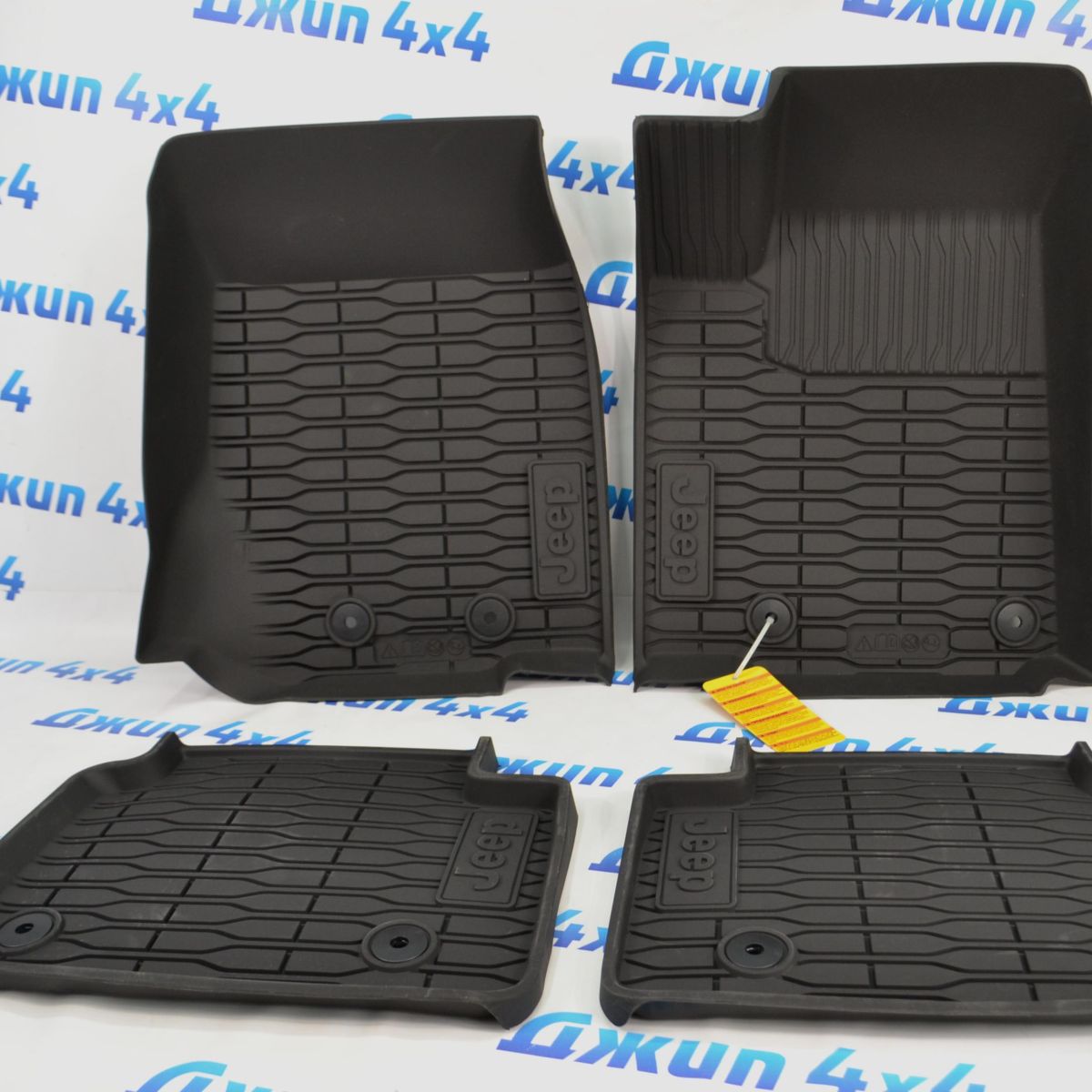 Ковры в салон Jeep Grand Cherokee WL (комплект)(7 мест) 82216640AA