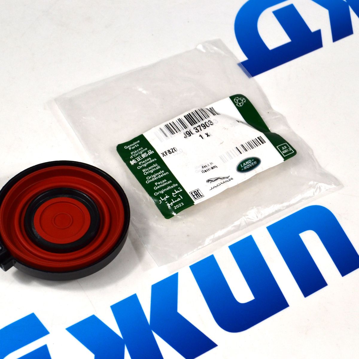 Клапан картерных газов Range Rover Evoque L551/Land Rover Discovery Sport L550 V2.0T Petrol (PCV) J9C37903