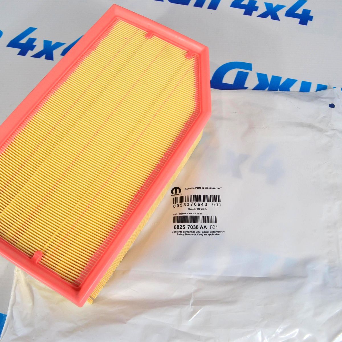 Фильтр воздушный Jeep Wrangler JL V2.0T/3.6 68257030AA