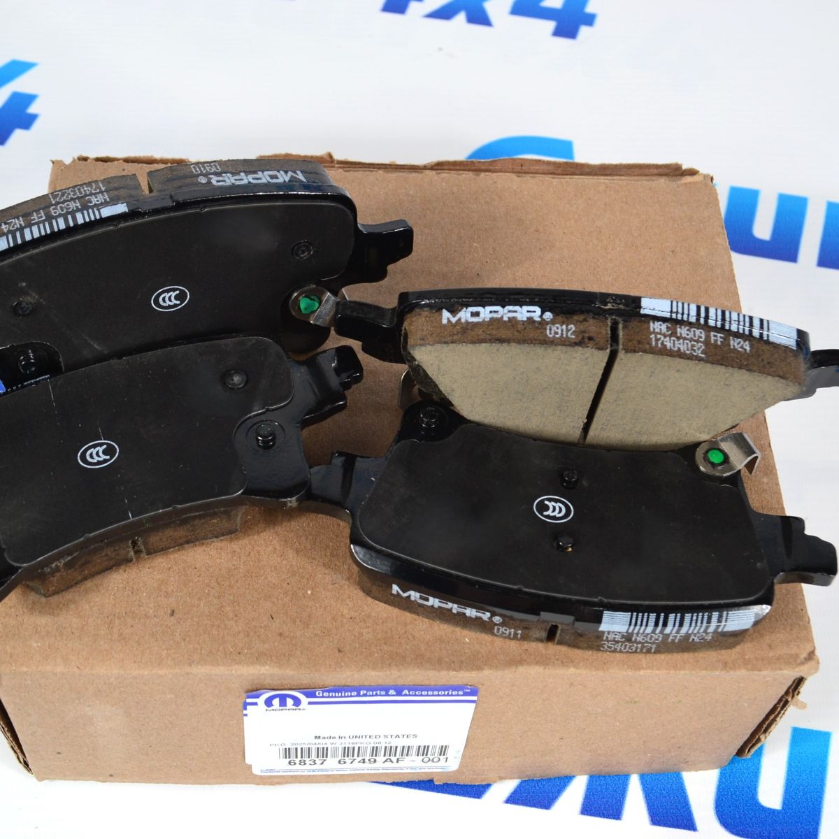 Колодки тормозные задние Jeep Gladiator 68376749AF