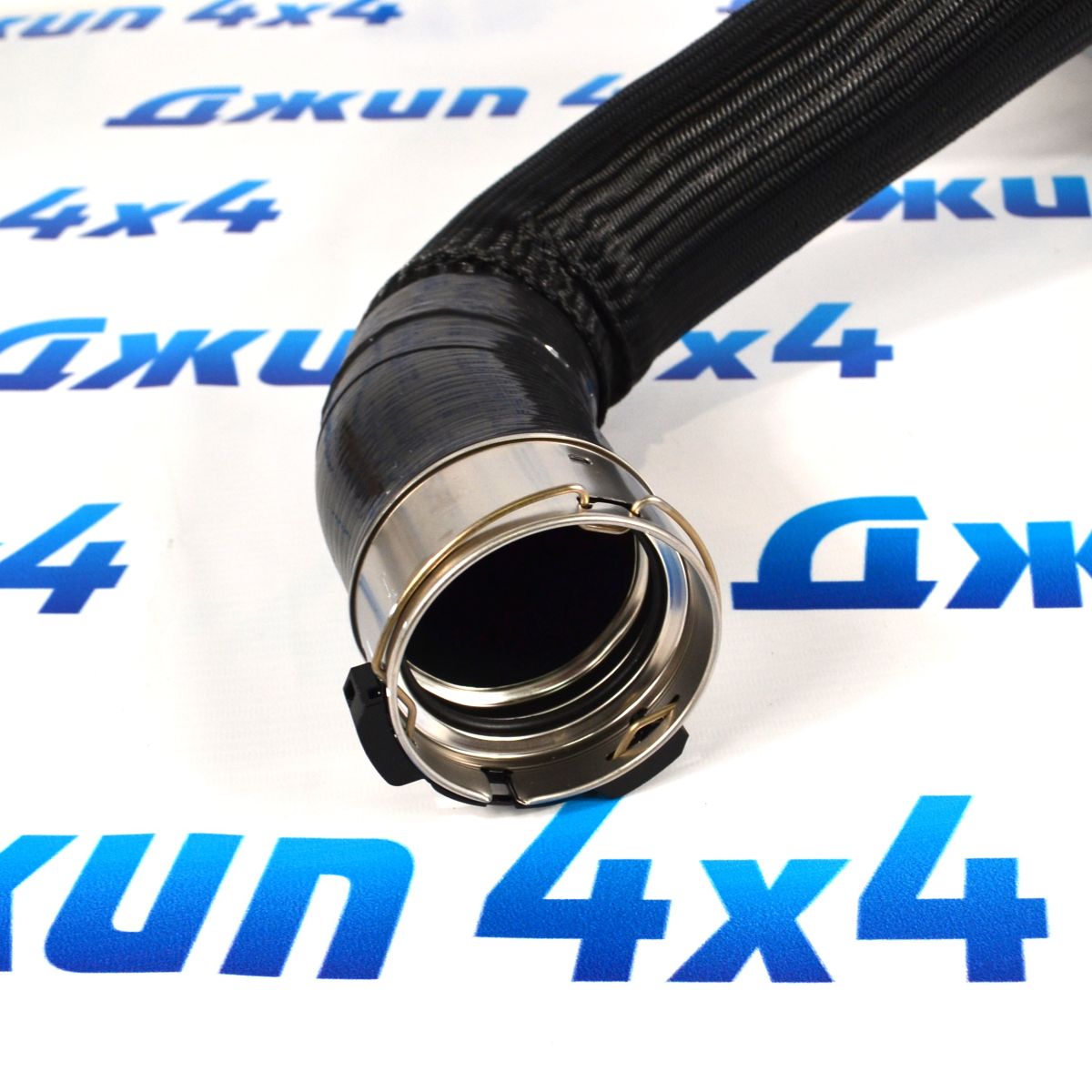 Патрубок интеркулера Jeep Grand Cherokee WK2 3.0CRD 52014833AC