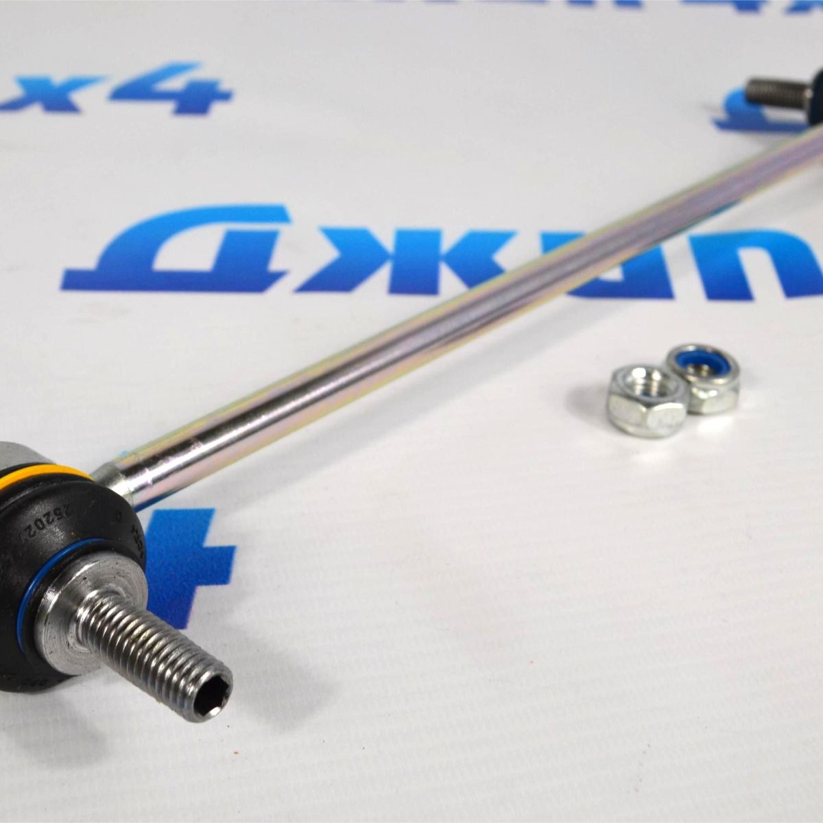 Тяга переднего стабилизатора Range Rover Evoque L538/Discovery Sport L550/Jaguar E-Pace X540 LR024474