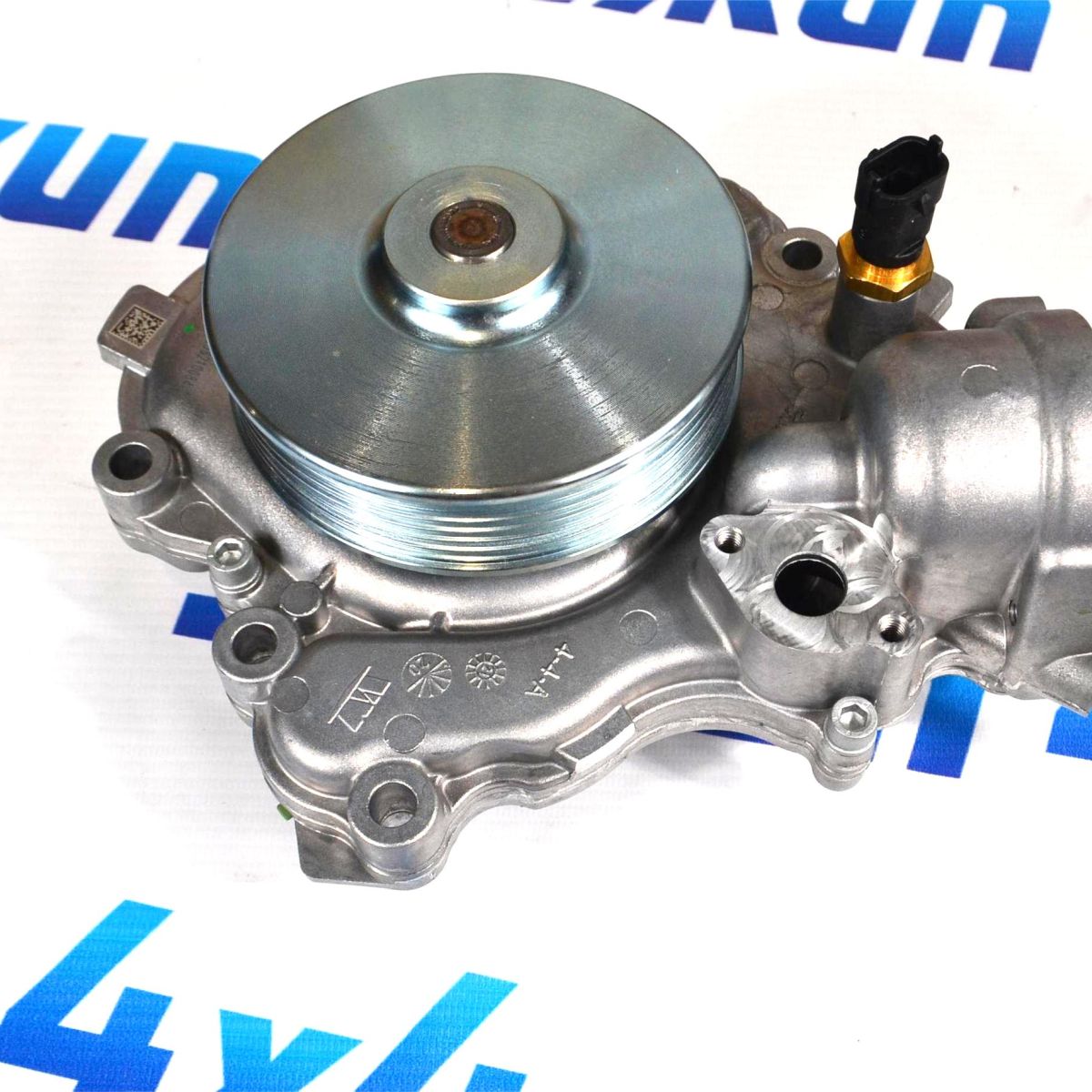 Помпа системы охлаждения Jeep Grand Cherokee WK2/Dodge Ram 1500 V3.0CRD 68211202AB