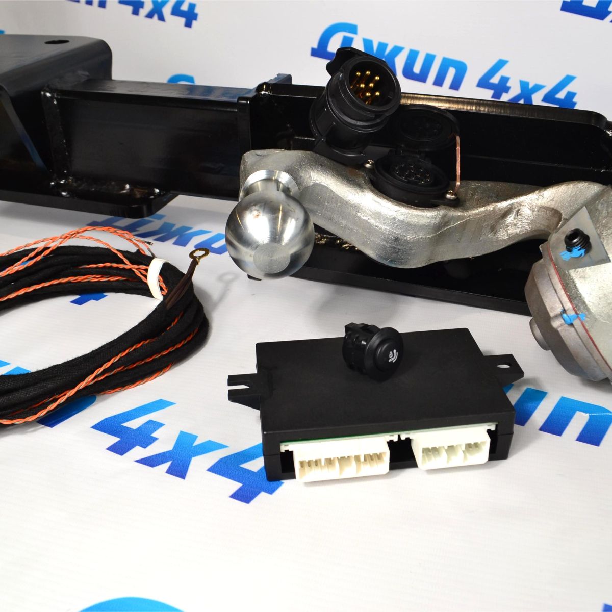 Выдвижной электрический фаркоп Land Rover Defender VPLET0270