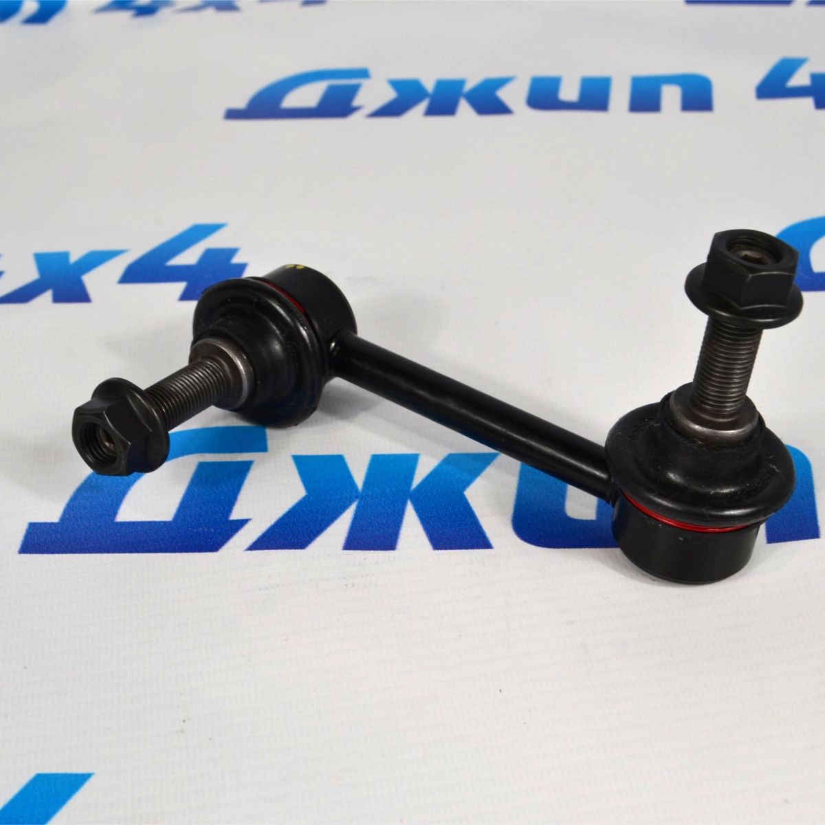 Тяга переднего стабилизатора Jeep Grand Cherokee WK2 SRT8 (правая) 68091836AA