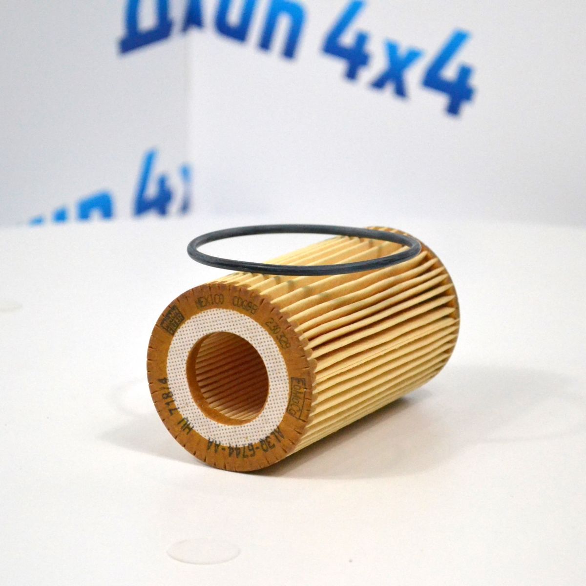 Фильтр масляный Range Rover L322/Range Rover L405/Range Rover Sport V4.4TD LR022896