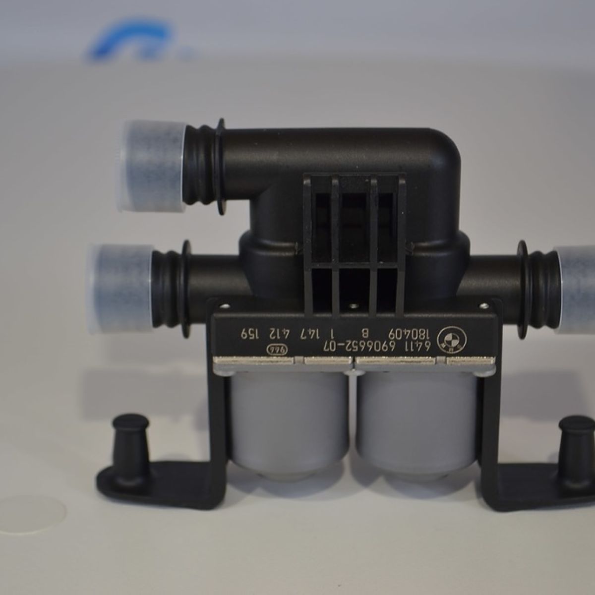 Клапан печки Land Rover 64116906652