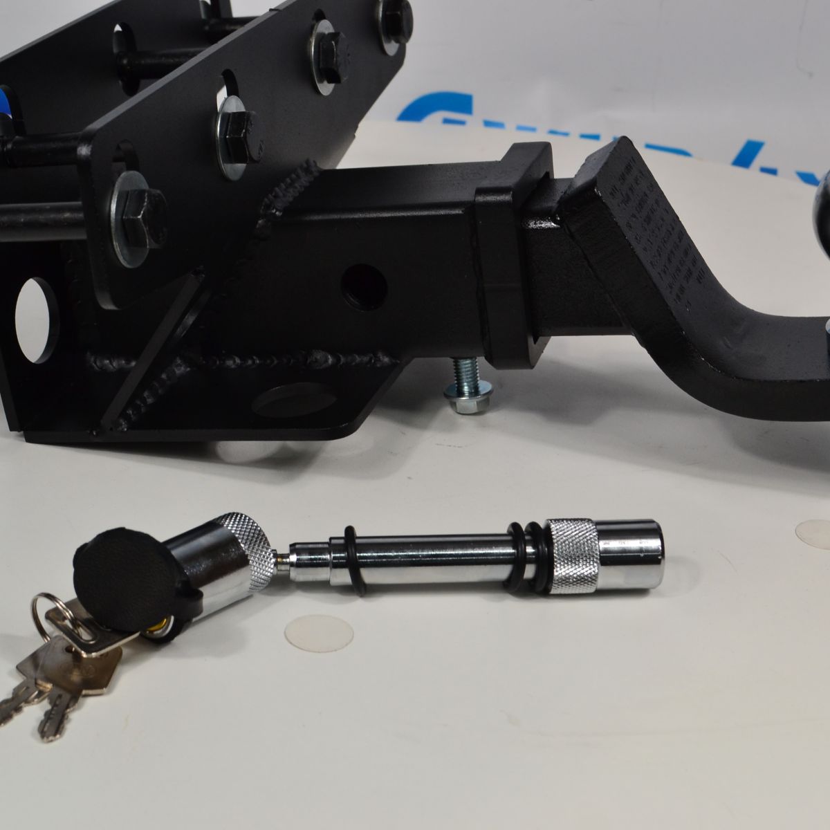 Фаркоп съёмный под квадрат Jeep Wrangler JL/Jeep Wrangler JK (комплект с крюком) 82215209