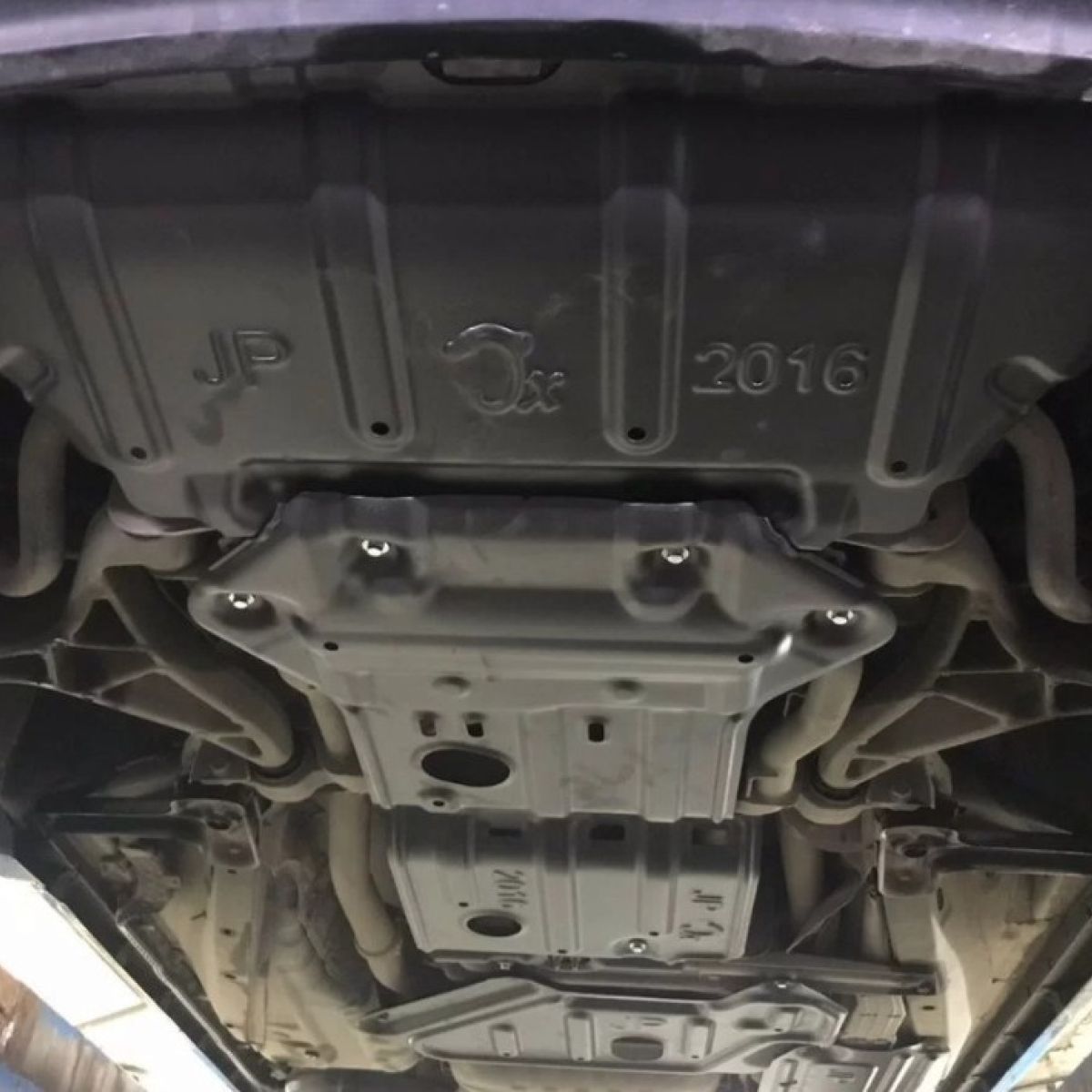 Защита днища Jeep Grand Cherokee WK2 (алюминий,комплект) 82211995