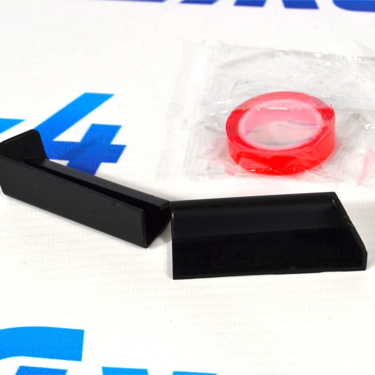 Заглушка водостока Jeep Wrangler JL/Jeep Gladiator JT (комплект) 82215368AB