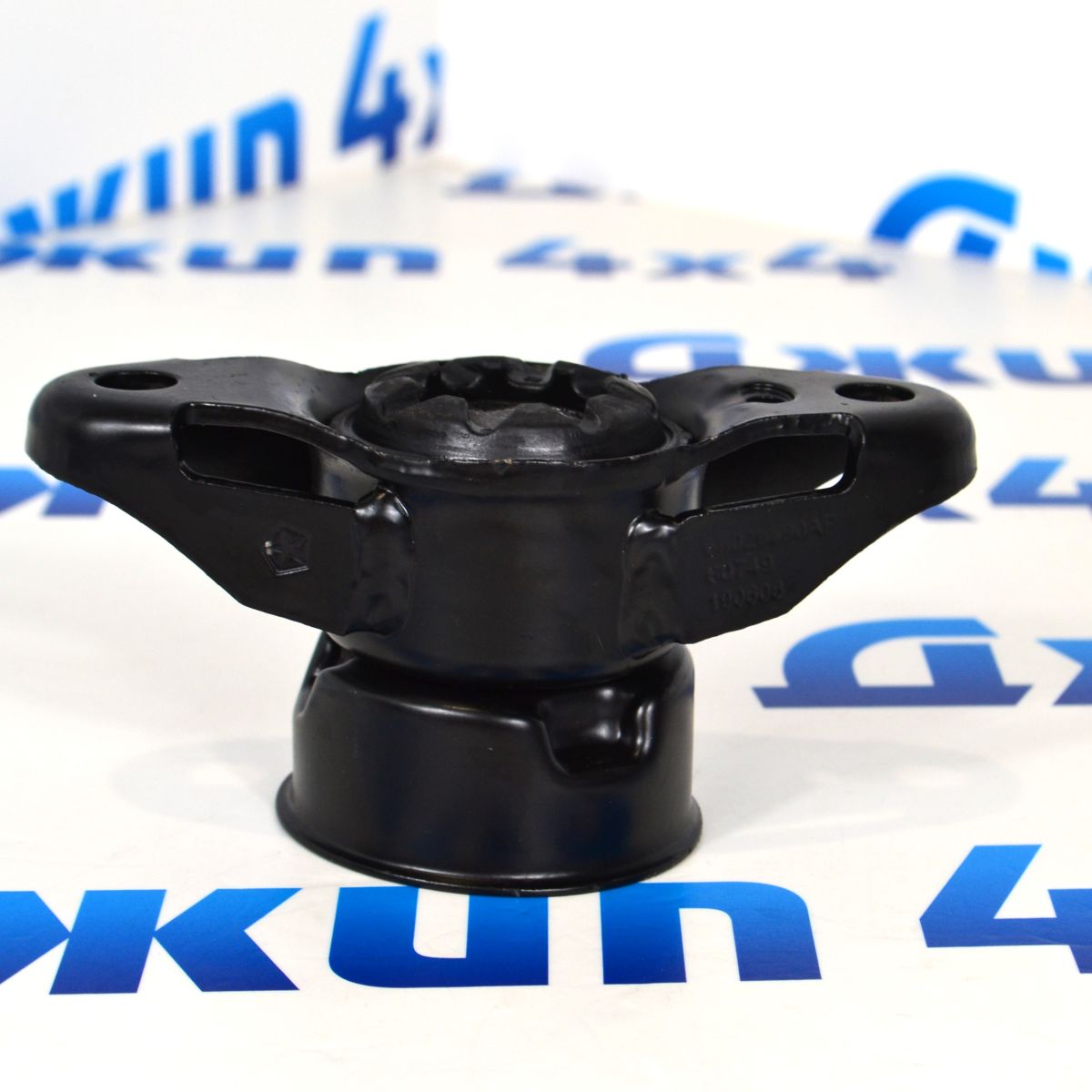 Опора заднего амортизатора Jeep Grand Cherokee WK2 68029590AF