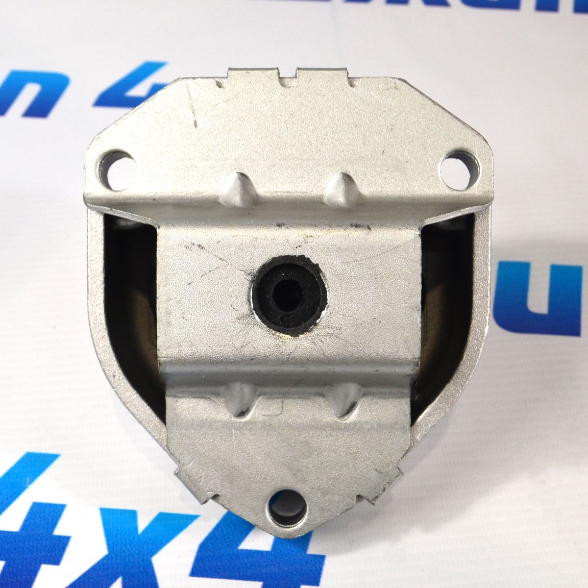 Опора АКПП Jeep Grand Cherokee WK2 V3.0CRD 2011-2015 68103111AC