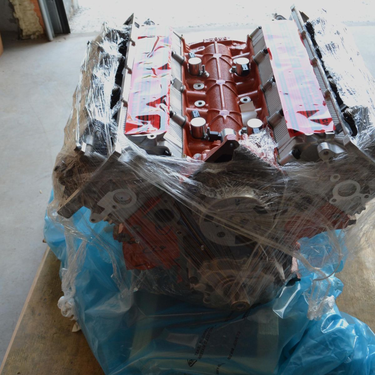 Двигатель в сборе Jeep/Dodge/Chrysler V6.4 Hemi 68411264AA