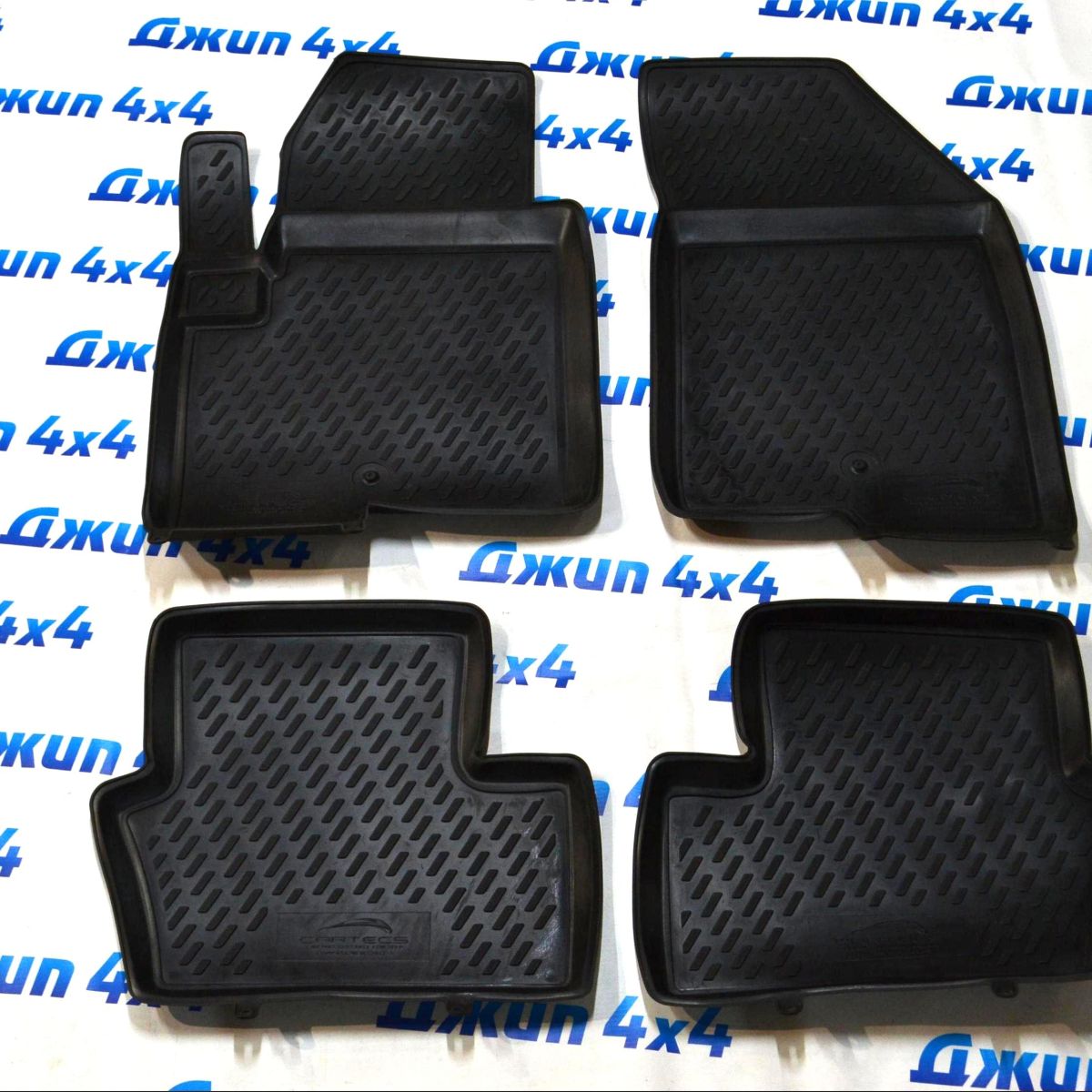 Ковры в салон Jeep Compass MK 2011- (комплект) 82210598AC