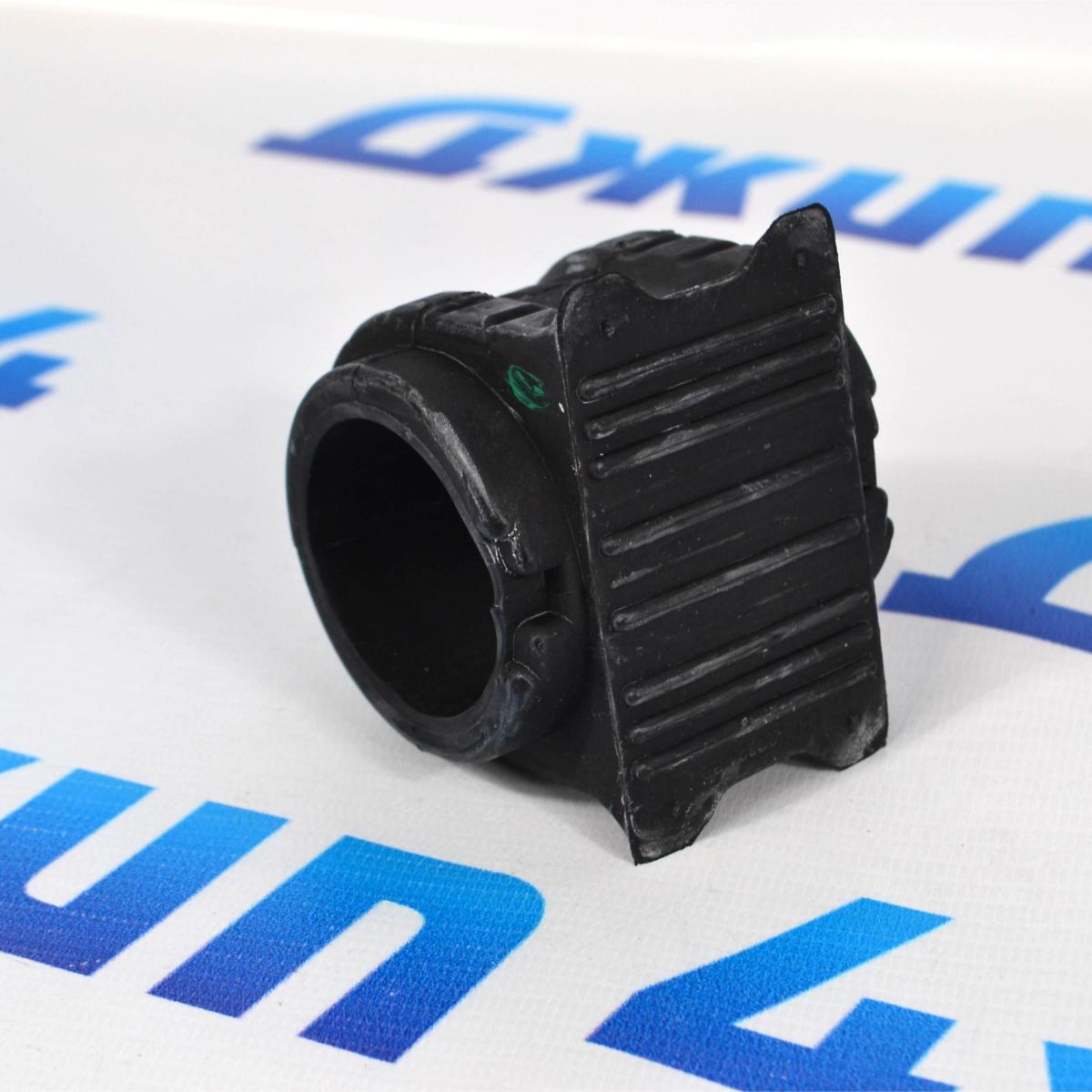 Втулка заднего стабилизатора Range Rover L405/Range Rover Sport L494 LR048462