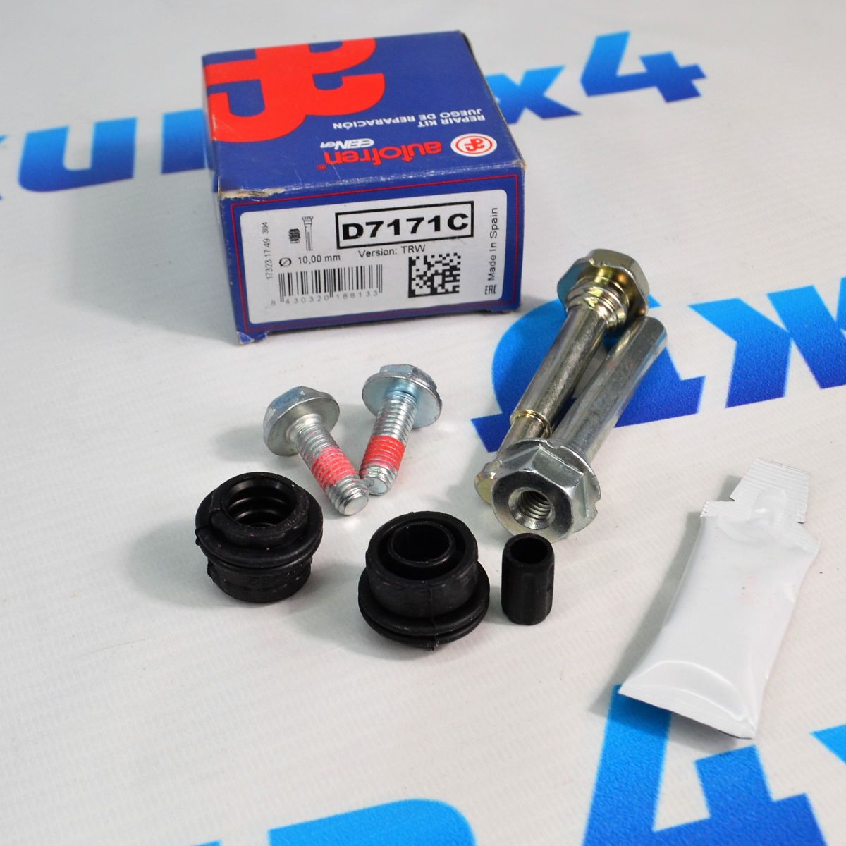Направляющие заднего тормозного суппорта Land Rover Discovery L319/Range Rover Sport L320 LR025738