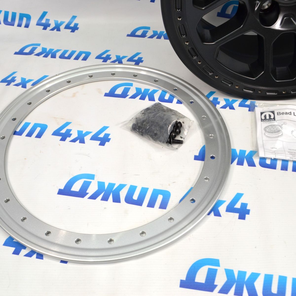 Диск колёсный Mopar Satin Black 8J R17 ET12 5*127 DIA71.5 (комплект 5 штук) 77072466AB
