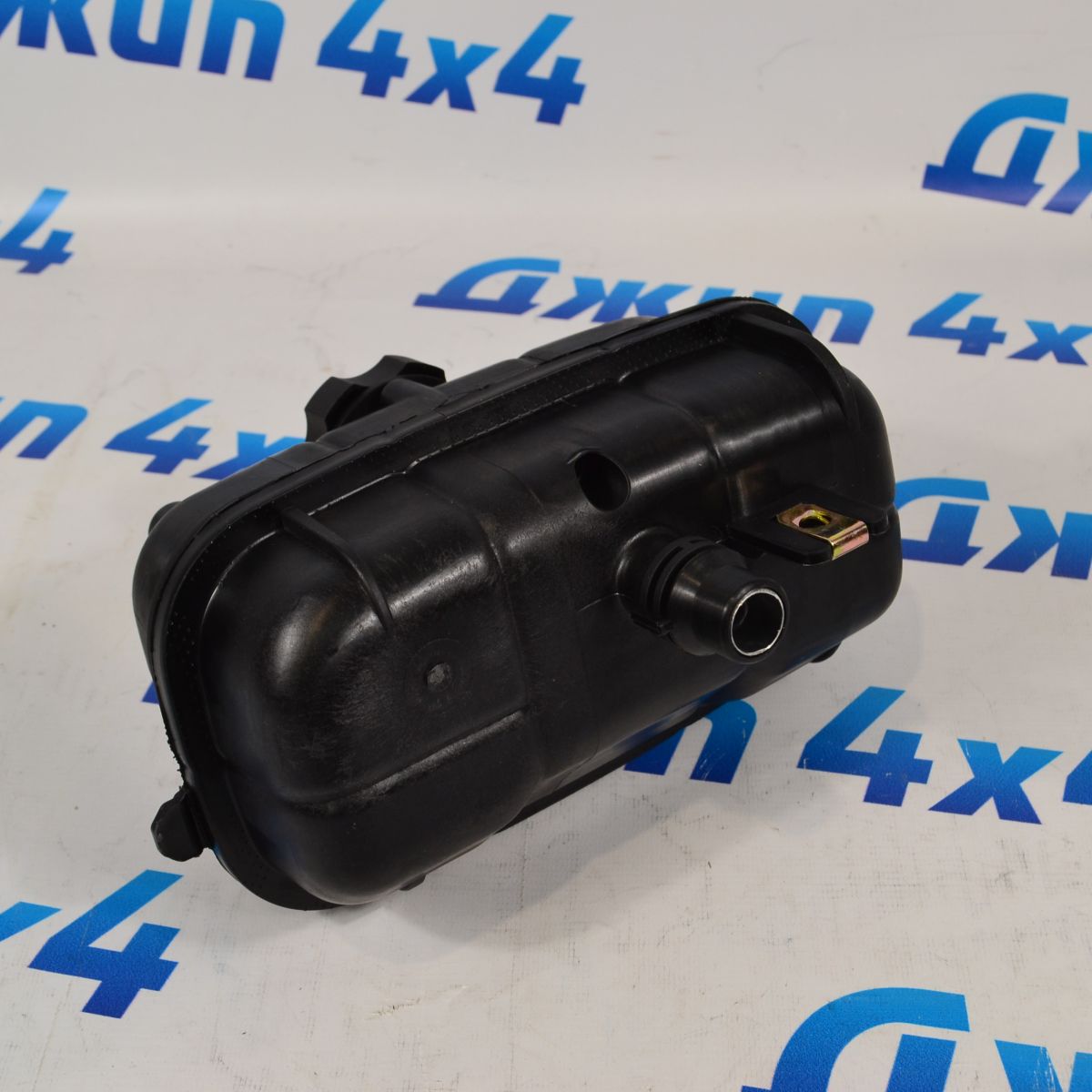 Бачок расширительный Jeep Wrangler JL V2.0T (чёрный) 68364312AC