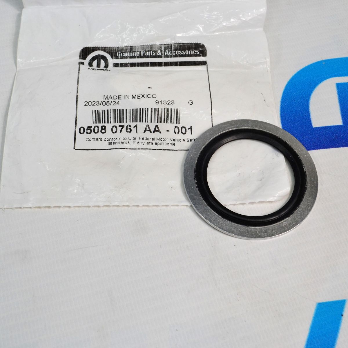 Сальник вала выбора передач раздатки Jeep/Dodge/Ram 05080761AA