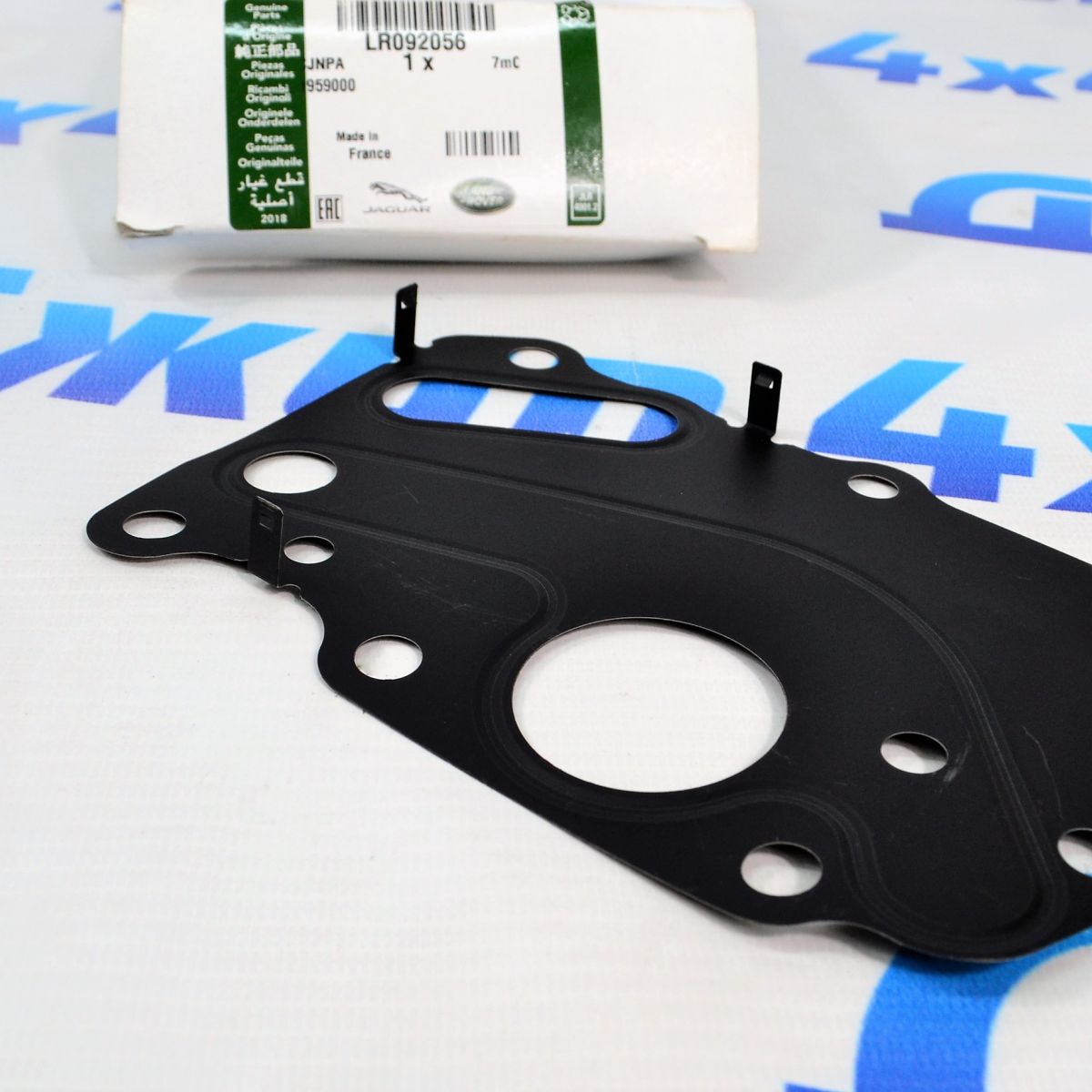 Прокладка масляного радиатора к блоку Land Rover Discovery/Range Rover/Jaguar V2.0T/V2.0TD LR092056