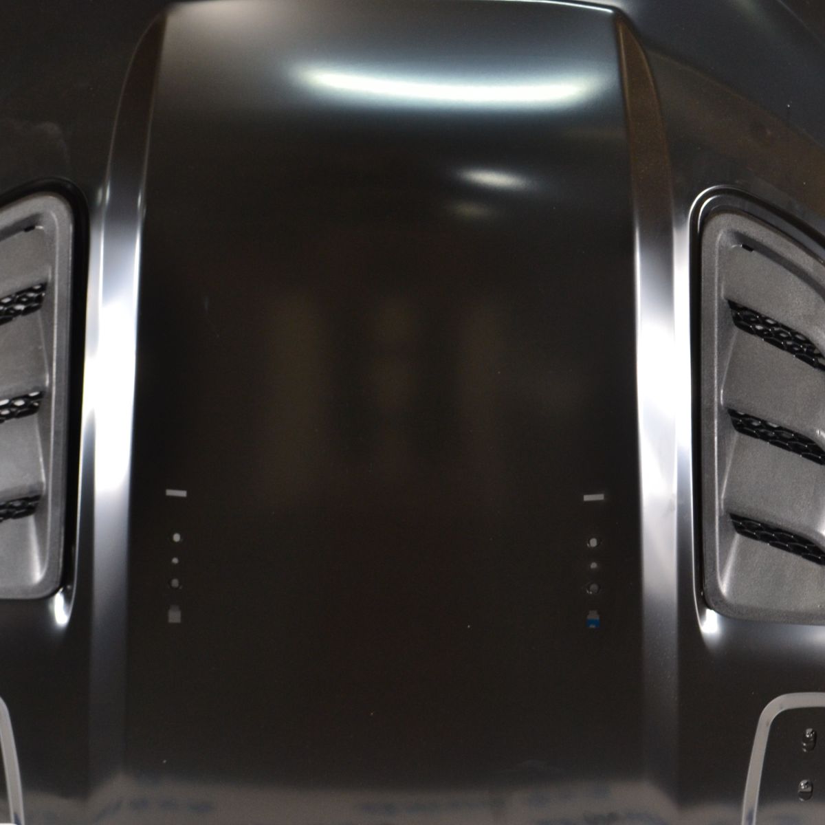 Капот Jeep Wrangler JL/Jeep Gladiator JT 68281973AE