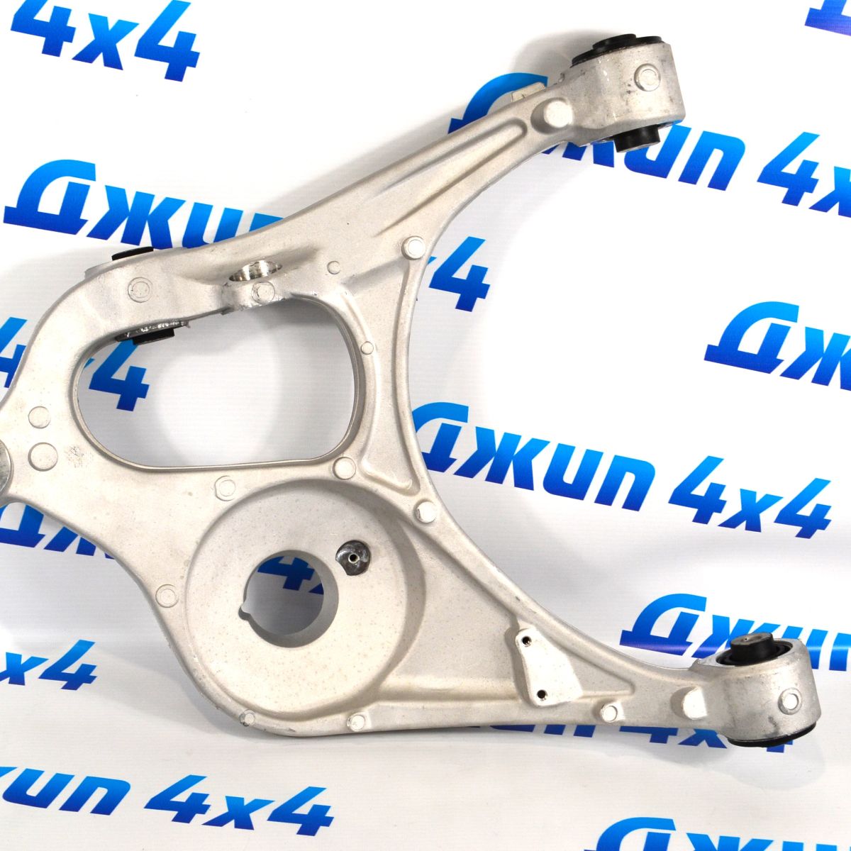 Рычаг задний нижний Jeep Grand Cherokee WK2 (правый) 52124810AA