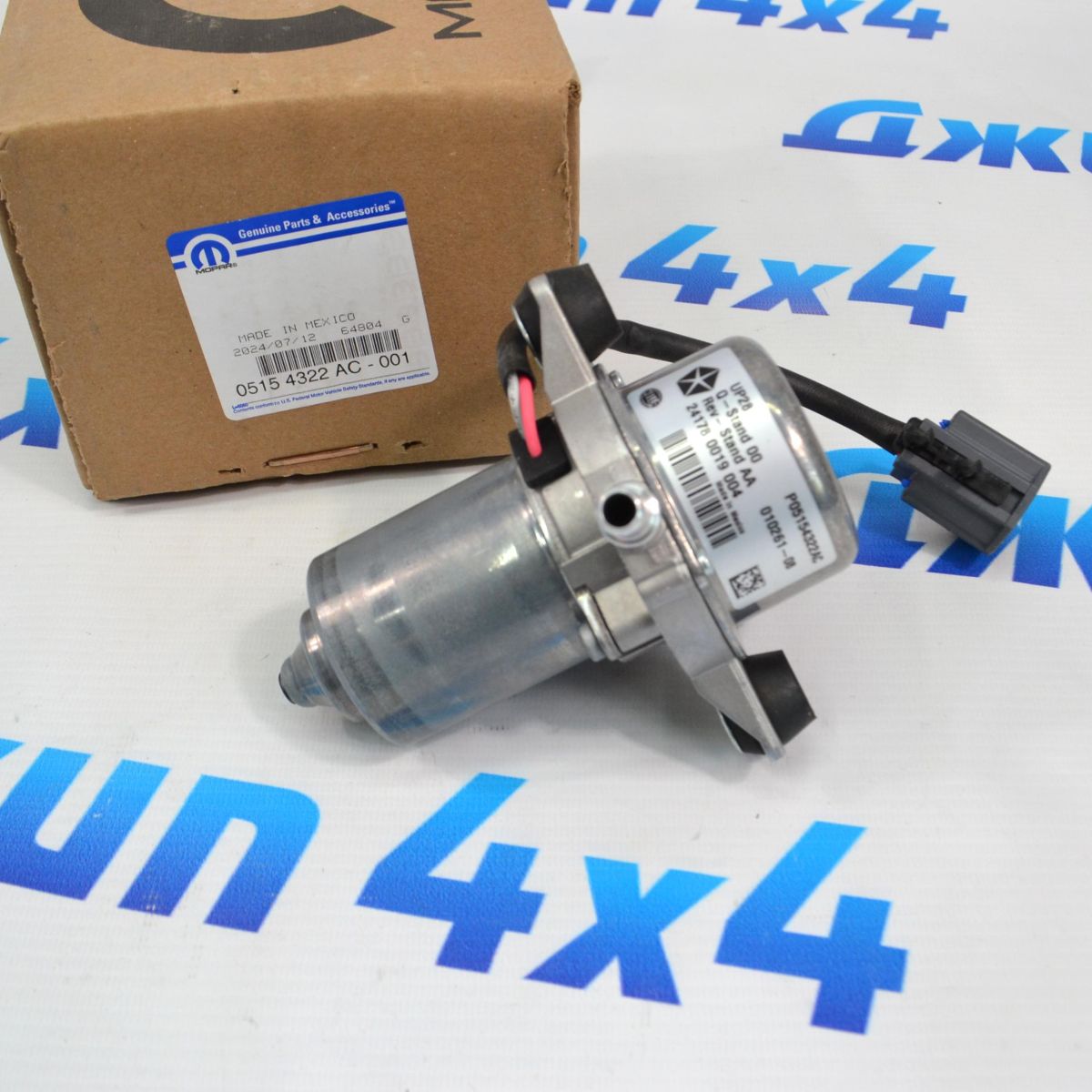 Насос вакуумный Jeep Grand Cherokee WK2 V3.6 5154322AC