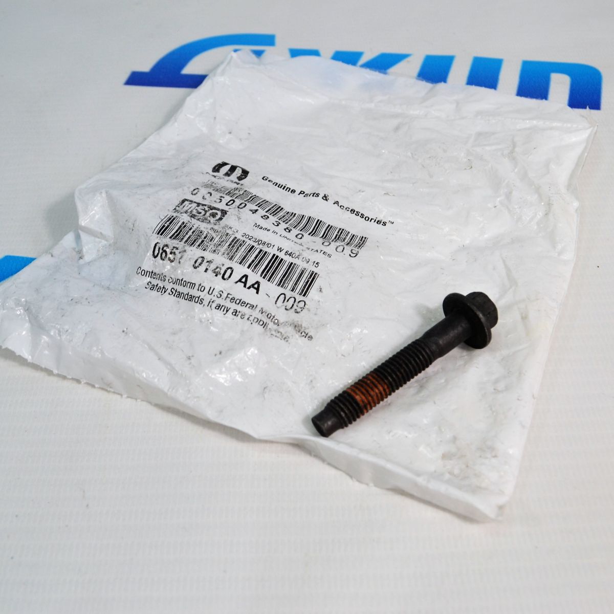 Болт выпускного коллектора Jeep/Dodge/Chrysler/Ram 5.7 Hemi 06510140AA