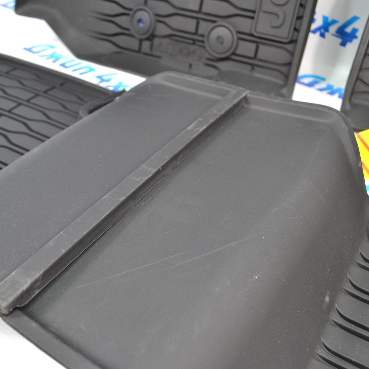 Ковры в салон Jeep Grand Cherokee WL (комплект) (5 мест) 82216590AA