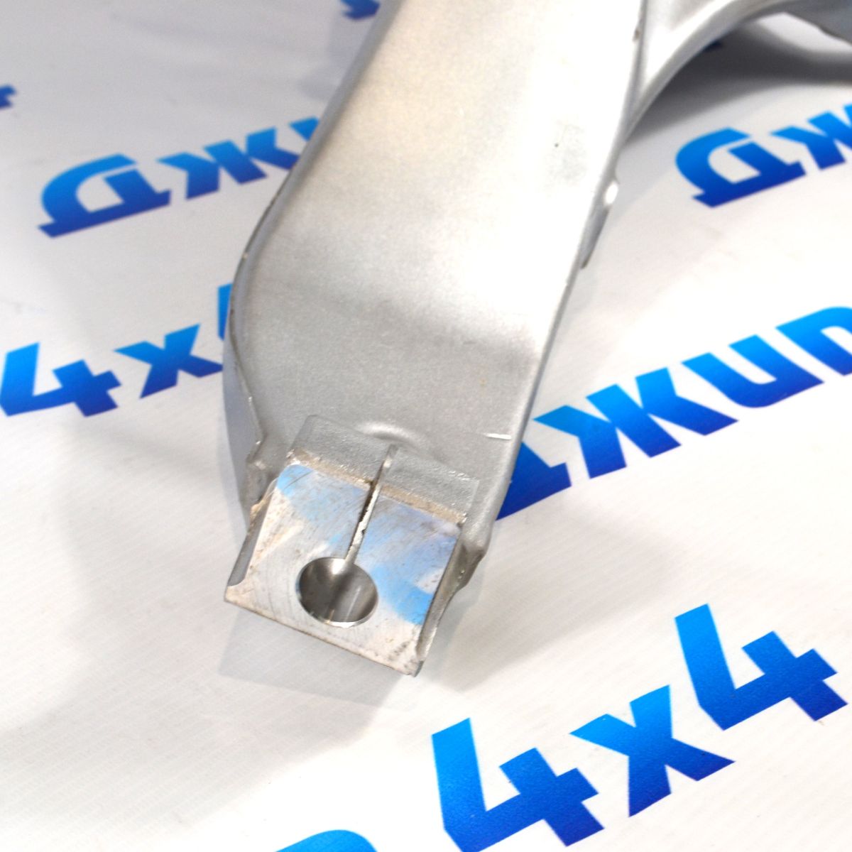 Кулак поворотный левый Range Rover L405/Range Rover Sport L494 LR040119