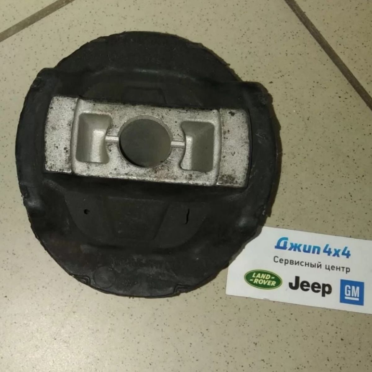 Сайлентблок передний подрамника заднего Jeep Grand Cherokee WK2 Dodge Durango WD 2011-2023