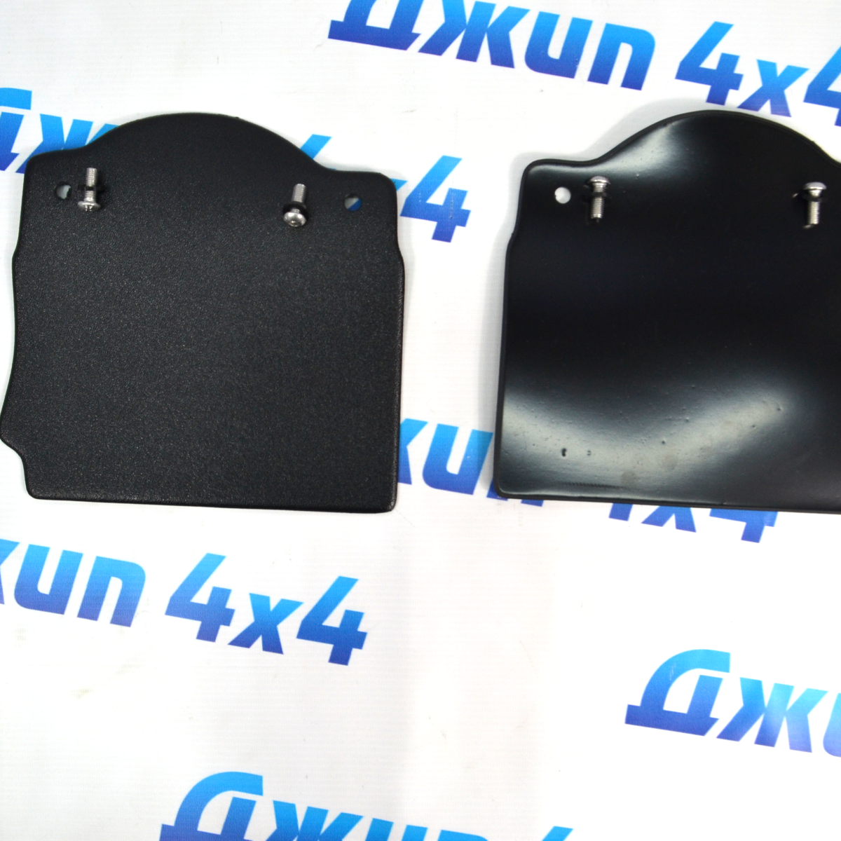 Крышка противотуманной фары бампера Jeep Wrangler JL/Jeep Gladiator комплект 82215121