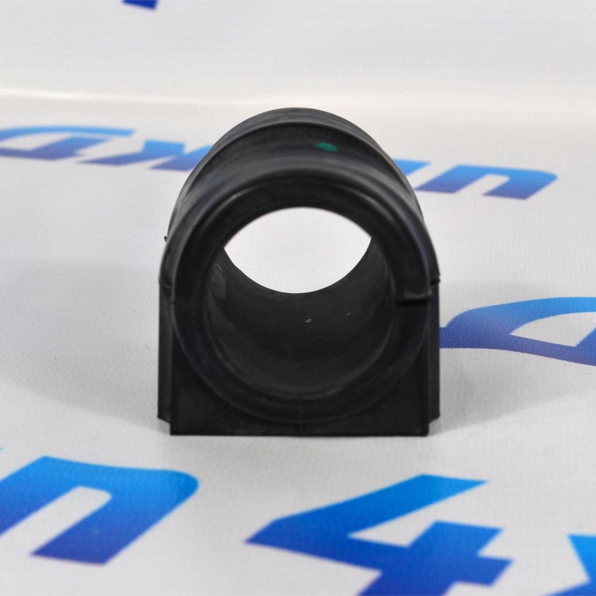 Втулка заднего стабилизатора Range Rover L320 RVU000022