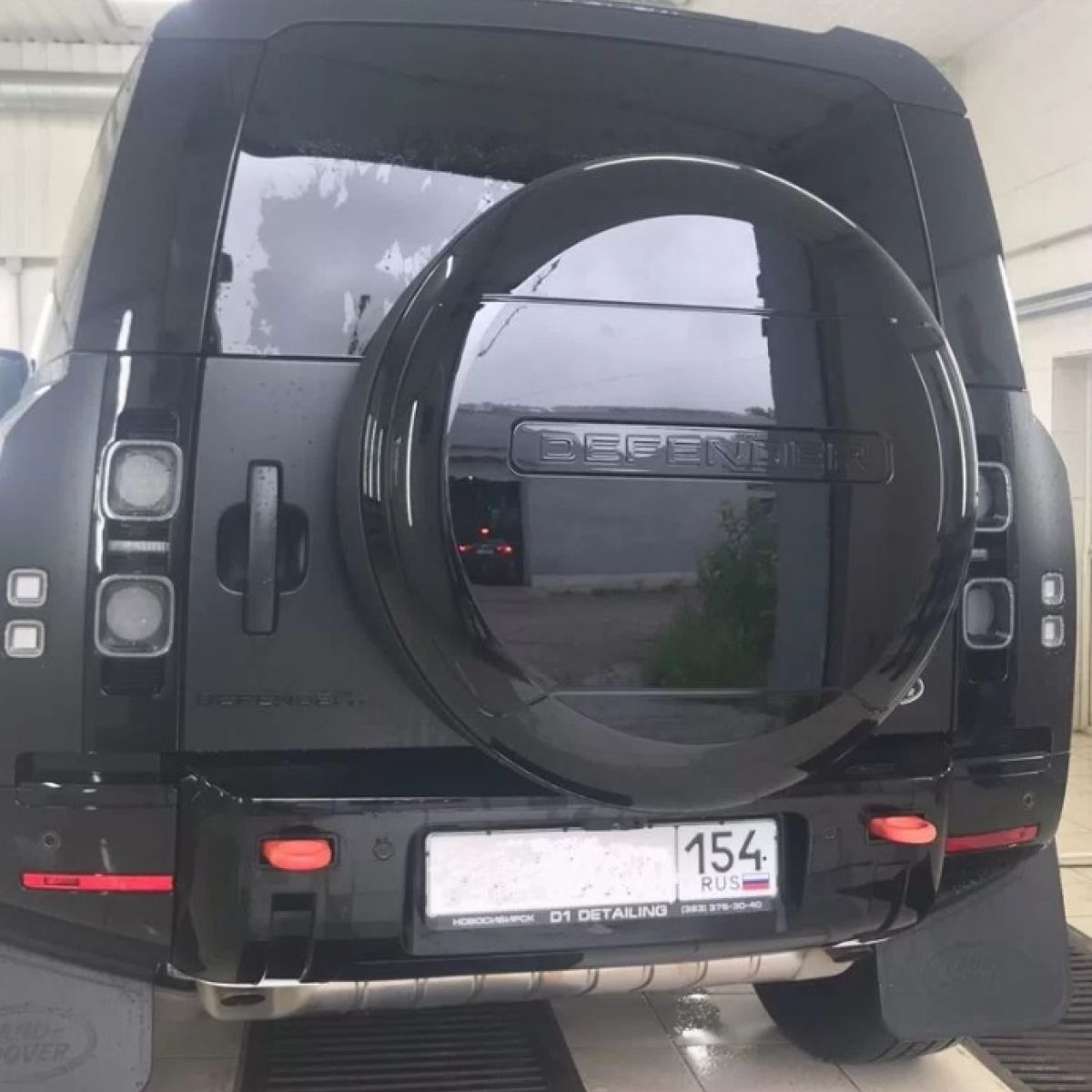 Чехол запасного колеса Land Rover Defender