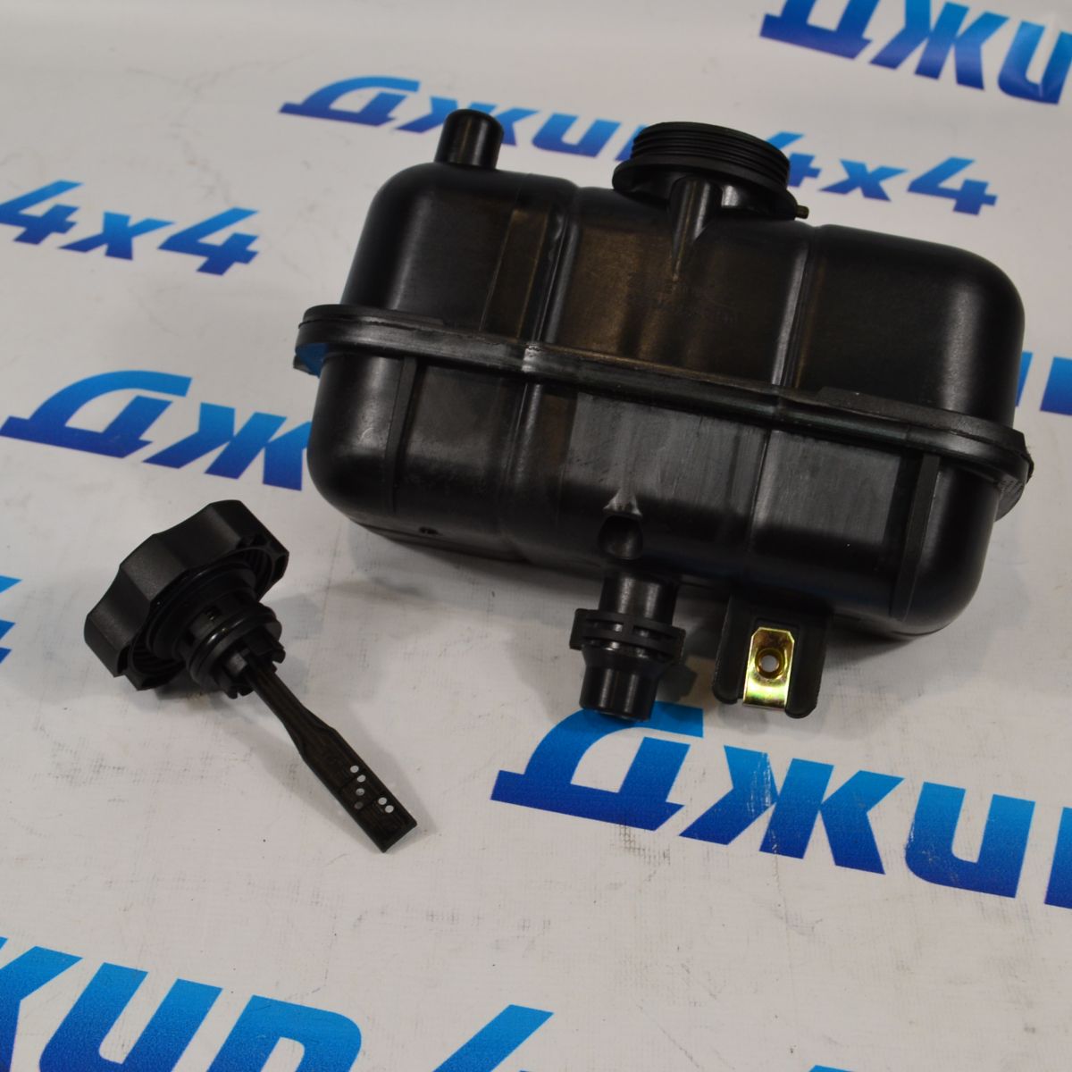 Бачок расширительный Jeep Wrangler JL V2.0T (чёрный) 68364312AC