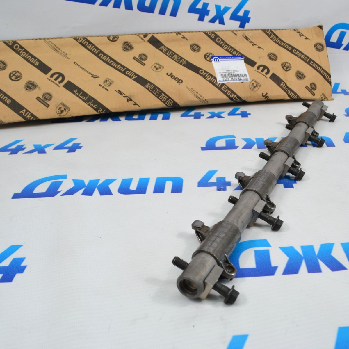 Ось коромысел выпускных клапанов Jeep/Dodge/Chrysler/Ram V5.7 Hemi/V6.4 Hemi 53021553AB