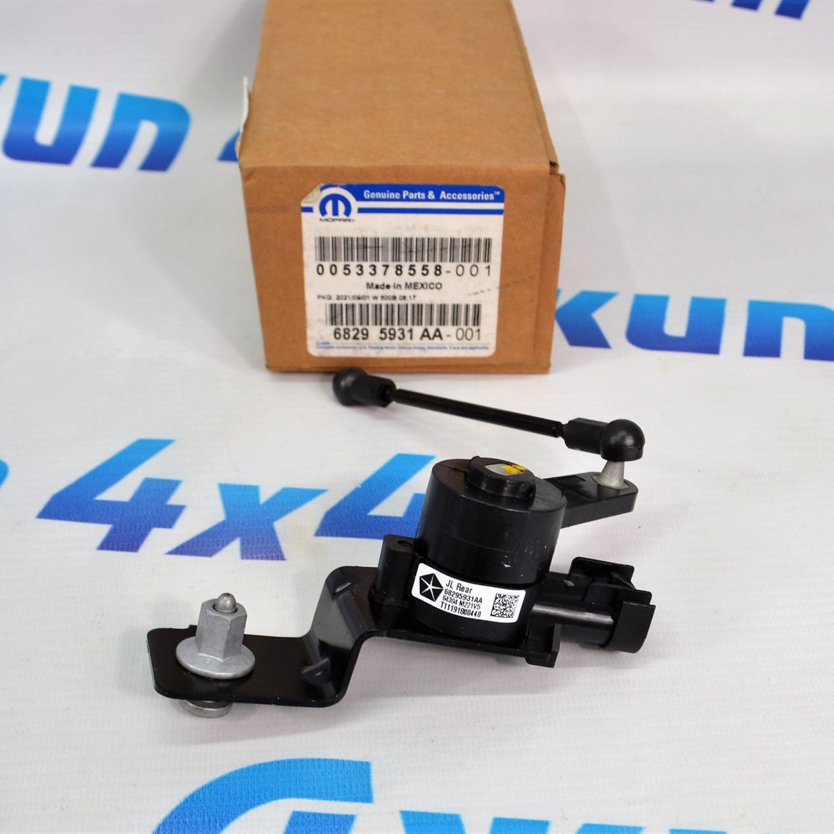 Датчик положения кузова Jeep Wrangler JL (задний) 68295931AA