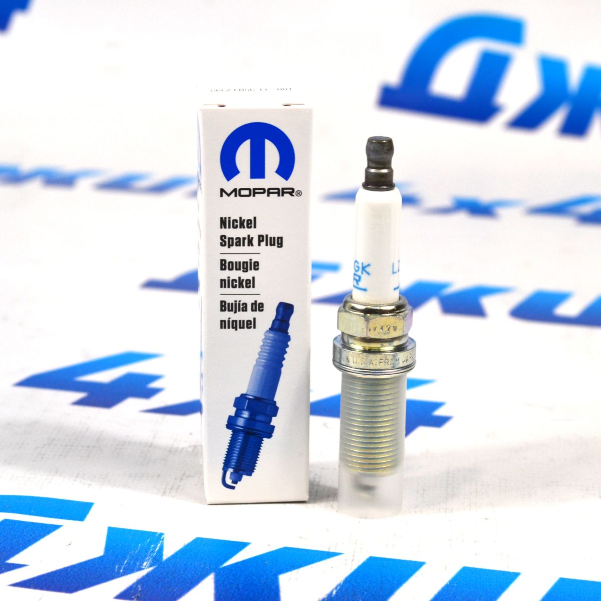 Cвеча зажигания Jeep Grand Cherokee WK2/Dodge Durango WD/Dodge Ram V5.7 Hemi SPLZFR5C11