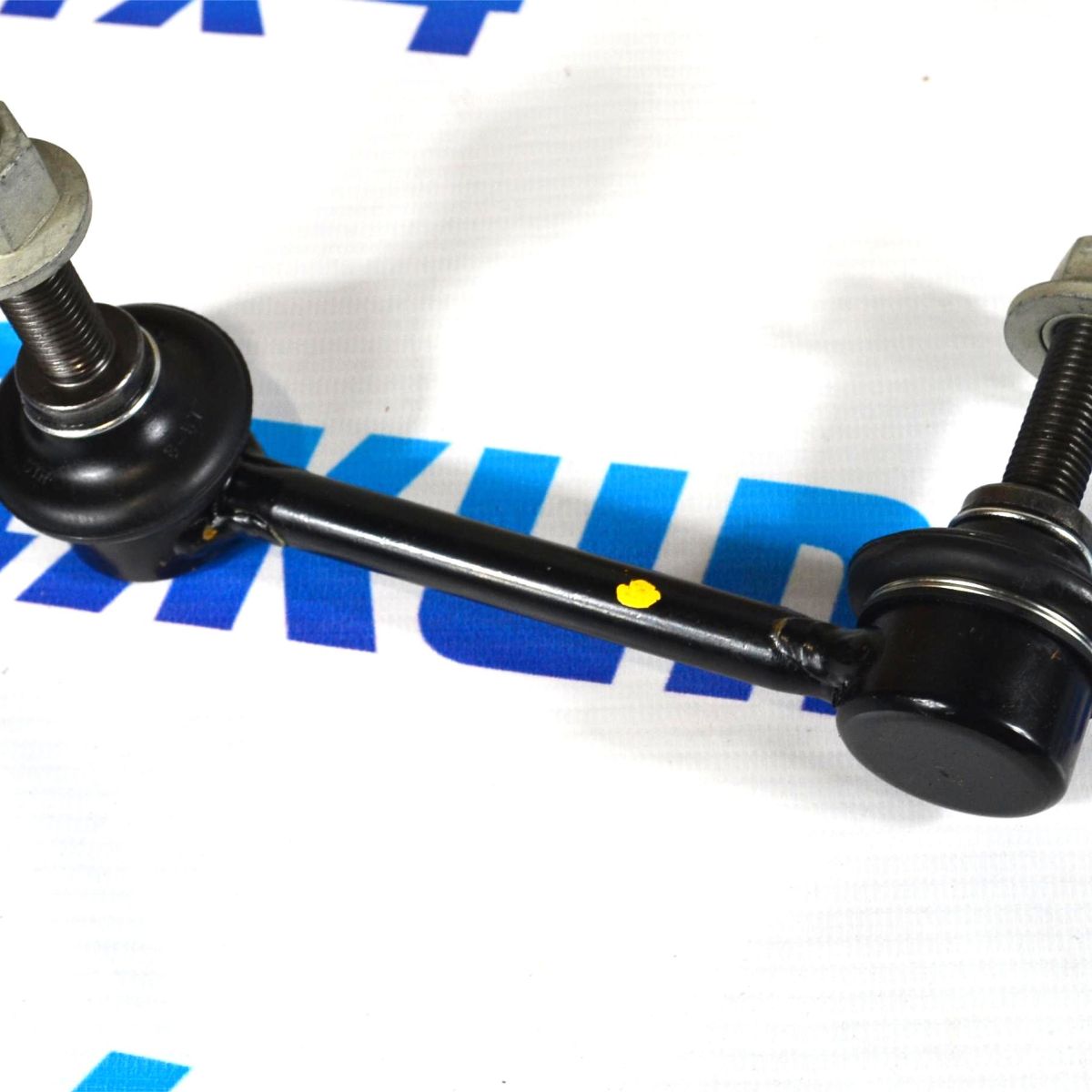 Тяга переднего стабилизатора Jeep Grand Cherokee WK2 (правая) 68069654AC