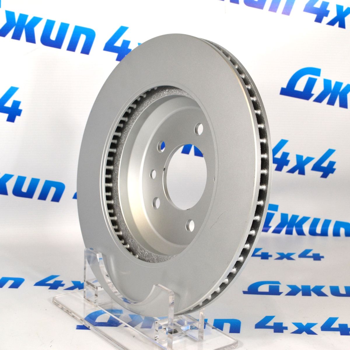 Диск тормозной задний Land Rover Defender L663 LR161901