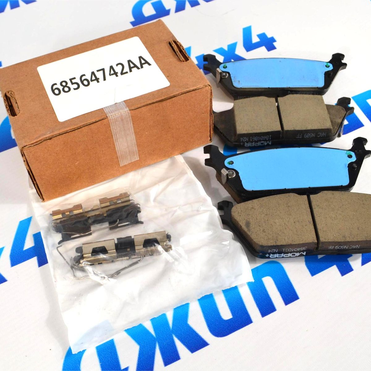 Колодки тормозные задние Dodge Ram TRX/Jeep Wagoneer WS 68564742AA